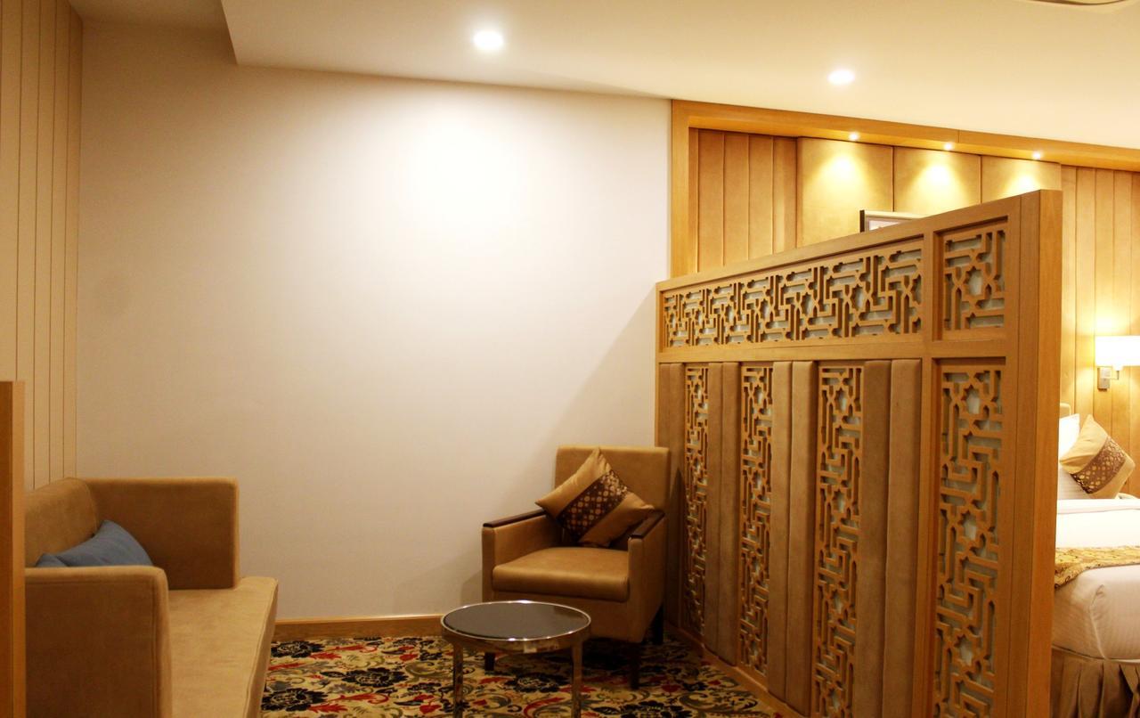 Skk Blu Hotel & Spa Udaipur Ngoại thất bức ảnh