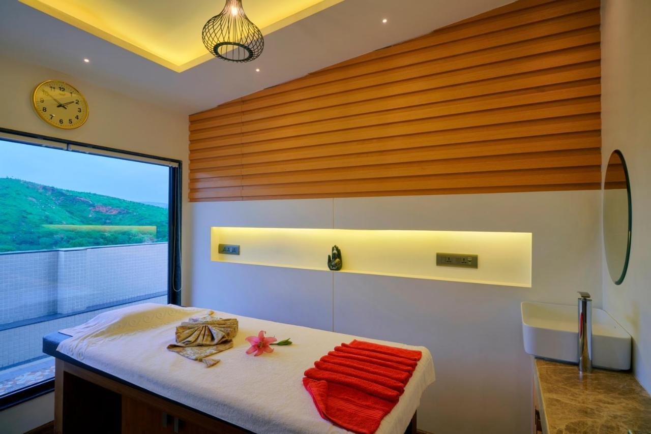 Skk Blu Hotel & Spa Udaipur Ngoại thất bức ảnh