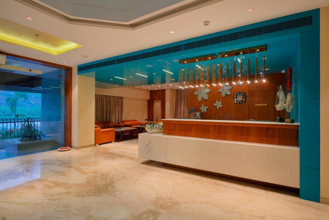 Skk Blu Hotel & Spa Udaipur Ngoại thất bức ảnh