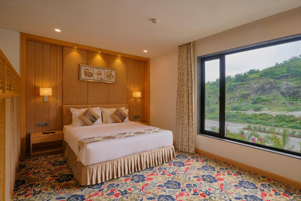 Skk Blu Hotel & Spa Udaipur Ngoại thất bức ảnh
