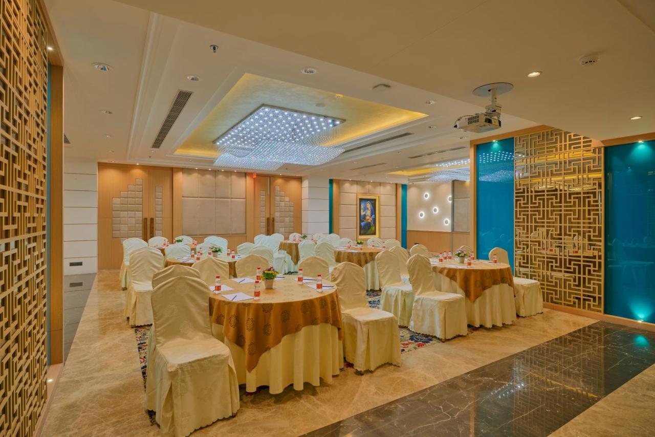 Skk Blu Hotel & Spa Udaipur Ngoại thất bức ảnh