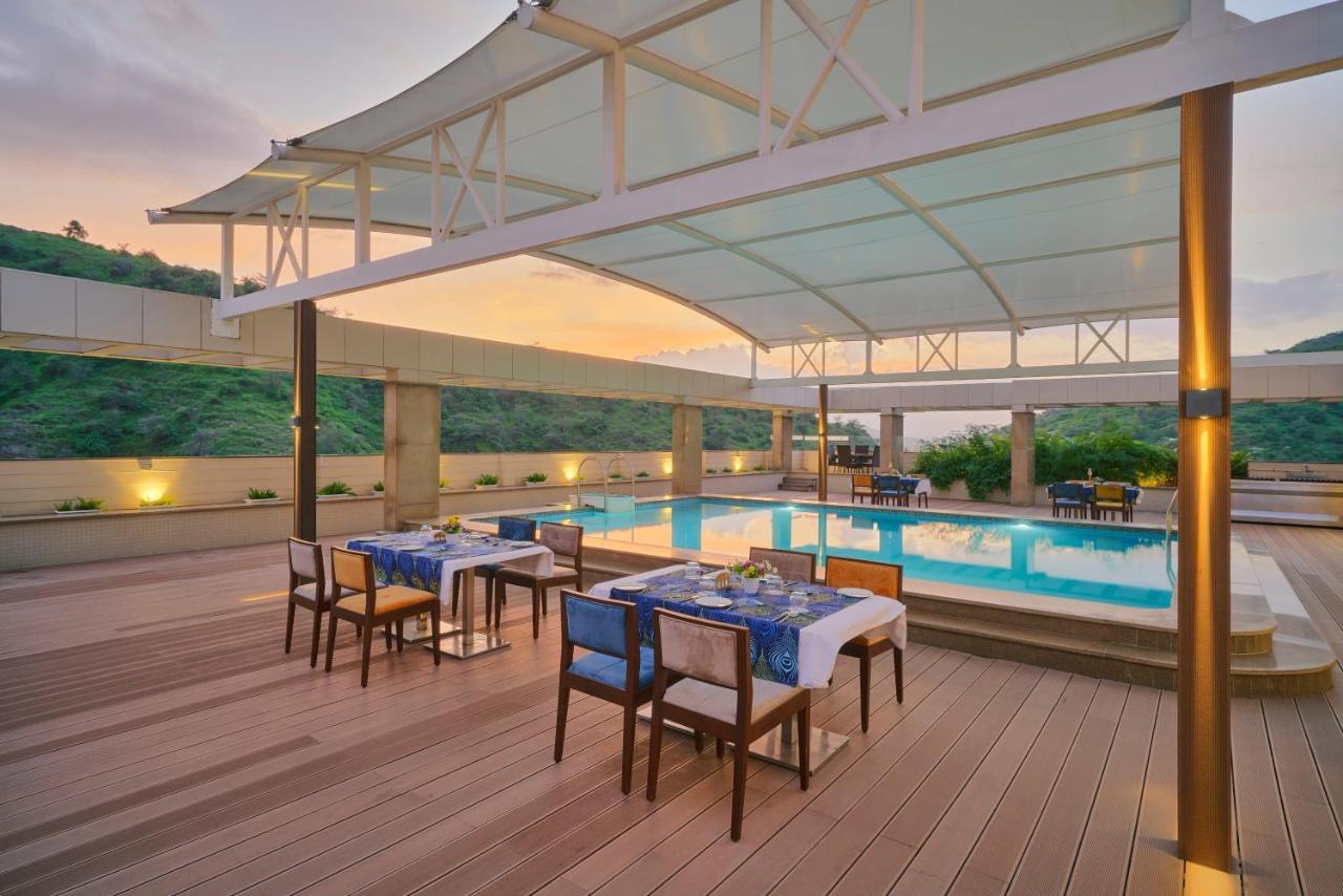 Skk Blu Hotel & Spa Udaipur Ngoại thất bức ảnh